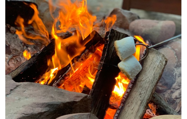 Campfire & S’mores (Overlook)