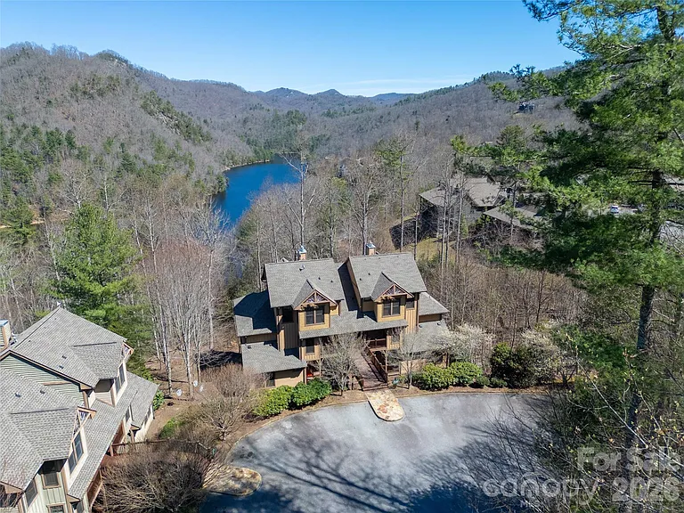 100 Saddle Notch Ln #A1