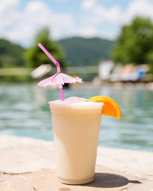 Poolside sippin'! ☀️🍹

#frozendrink #frozencocktails #pooldays #poolview
BLR Realty, LLC