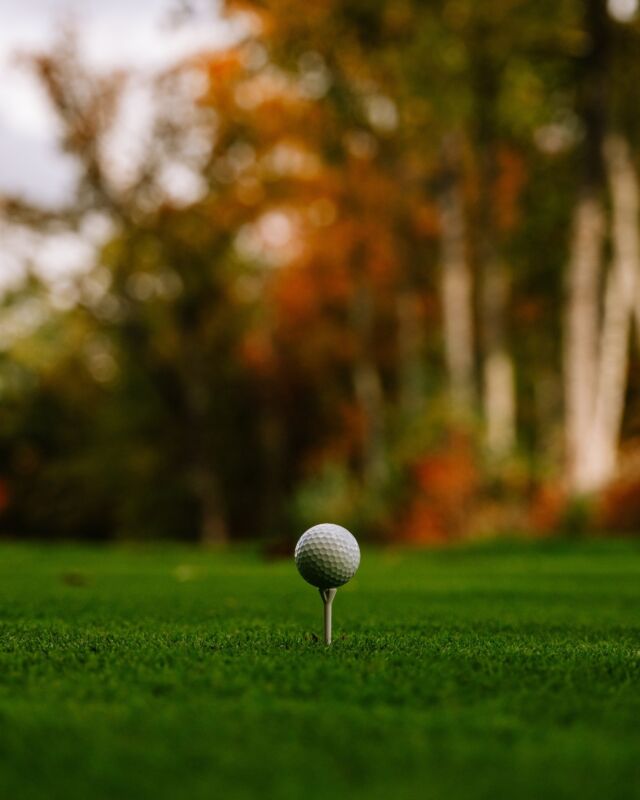 Reasons why fall and golf go together perfectly: the cool breeze, changing leaves, and that unbeatable mountain scenery. There’s no better way to enjoy the season than a round at Bear Lake Reserve! 🍁⛳️

#golf #golfviews #fallcolors #golfcourse #mountaingolf
BLR Realty, LLC