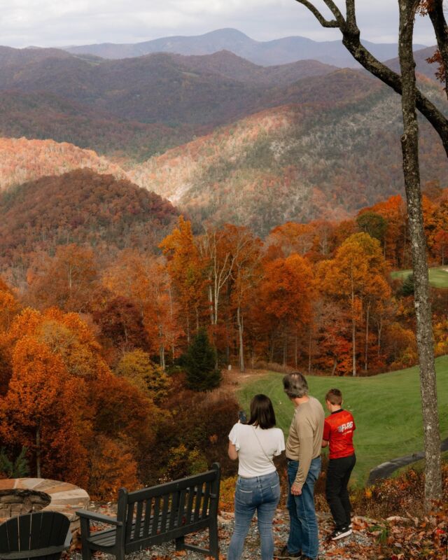 Fall in love with autumn at Bear Lake Reserve! 🍂 Here are the top 3 things to do this season:

1️⃣ Hit the links for a round of golf on our scenic course.
2️⃣ Join us at our Fall Festival, where you can enjoy food, fun, and festivities.
3️⃣ Set sail on a coffee cruise, sipping your favorite brew while soaking in the fall colors.

#bearlakereserve #mountainresort #fallgetaway
BLR Realty, LLC