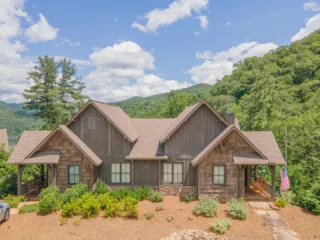 Already dreaming of your summer getaway? Bear Lake Reserve offers stunning lake-view villas that bring you closer to everything you love about summer in the mountains. ⛰️

Plan ahead and reserve your stay at the link in bio.

#bearlakereserve #mountaingetaway #mountainhome #vacationrentals #summervacation
BLR Realty, LLC