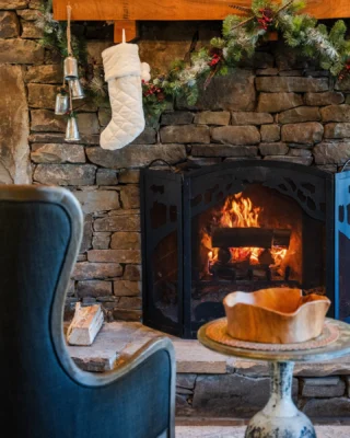 Trade the ordinary for a mountain holiday escape. Bear Lake Reserve is your home for winter wonder and cherished memories. ✨

Make this season magical by booking your holiday stay at the link in bio.

BLR Realty, LLC