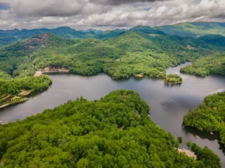 Imagine waking up surrounded by this scenery. This 2.35-acre lot in Bear Lake Reserve places you in the heart of a private, gated mountain community with resort-style amenities and plenty of outdoor adventure. Located just minutes from lovely mountain towns, it’s the perfect place to build the lifestyle you’ve been waiting for. ⛰️

Explore more at the link in bio and connect with an agent today!

#BearLakeReserve #MountainLake #MountainRealEstate
BLR Realty, LLC