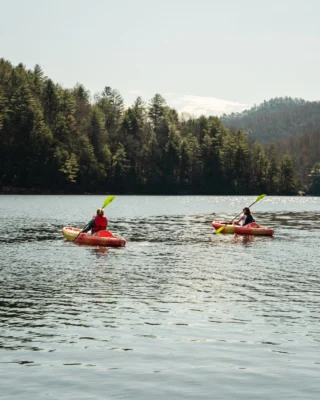 Trade the shoreline for a paddle and see where the lake takes you.

Ready to get out on the water? Book your mountain getaway at the link in bio.

#MountainResort #MountainLake
BLR Realty, LLC