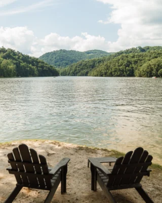 Happy Earth Day from Bear Lake Reserve. Grab a front row seat to a view that reminds you how special and utterly beautiful this planet really is.

Start planning your mountain escape at the link in bio. 

#MountainResort #MountainLake #EarthDay
BLR Realty, LLC