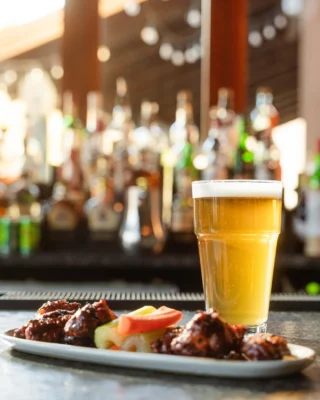 The Lake Club knows a thing or two about good bites and cold brews.

Explore our menus and plan your stay at the link in bio.

#MountainResort #ResortDining
BLR Realty, LLC