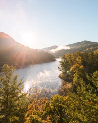 Somewhere between the fog and the first light, mornings at Bear Lake Reserve feel a little more peaceful.

Reserve your stay at the link in bio. 

#MountainResort #MountainLake
BLR Realty, LLC